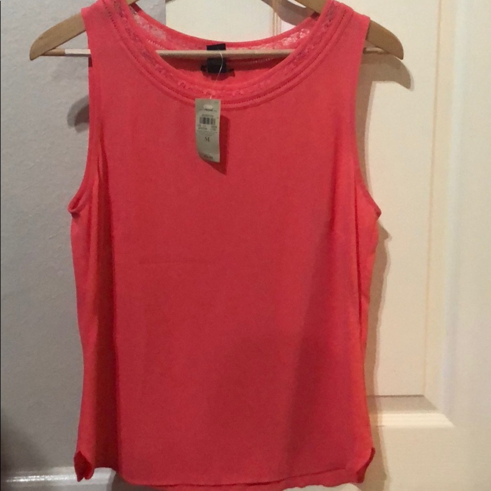 🌺Ann Taylor coral sleeveless blouse